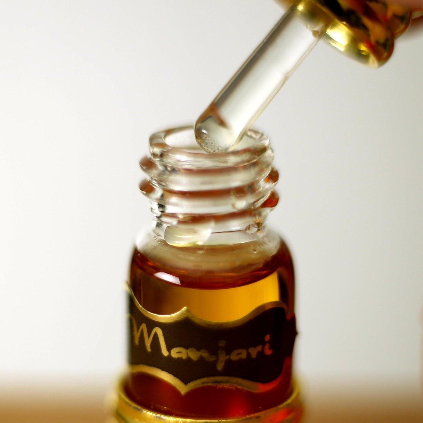 Manjari Attar Oil for Protection – Spiritual Perfume Oil – 3ml Mini Bottle (Unisex)