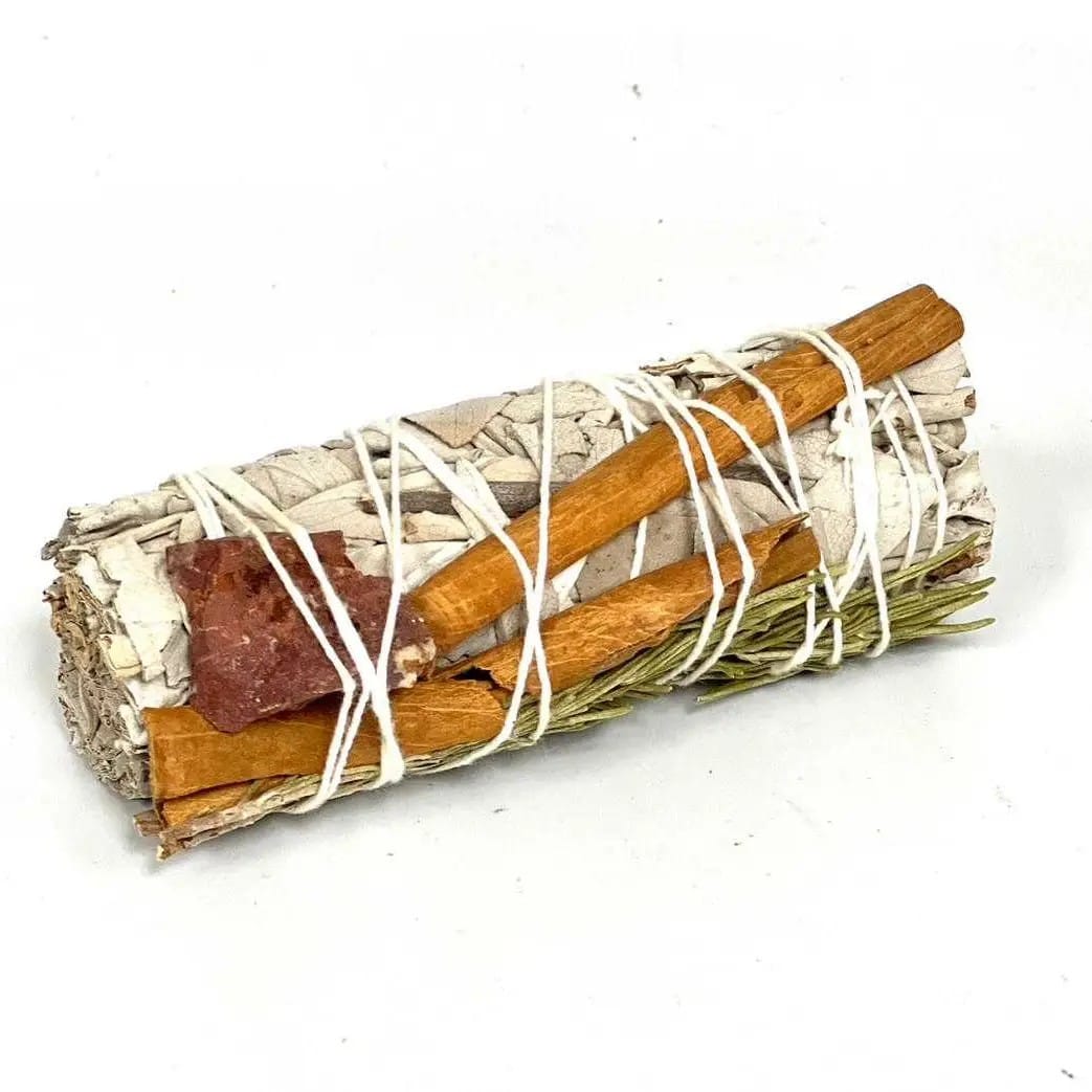 White Sage Smudge Bundle with Cinnamon, Rosemary & Red Quartz – 4"